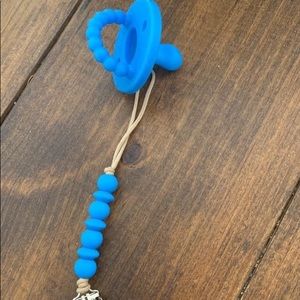Sky blue Ryan and rose flat pacifier and clip